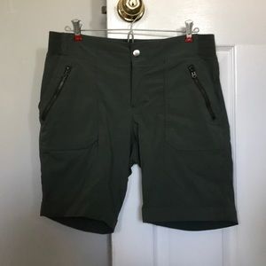 Athleta Women’s Trekkie Shorts